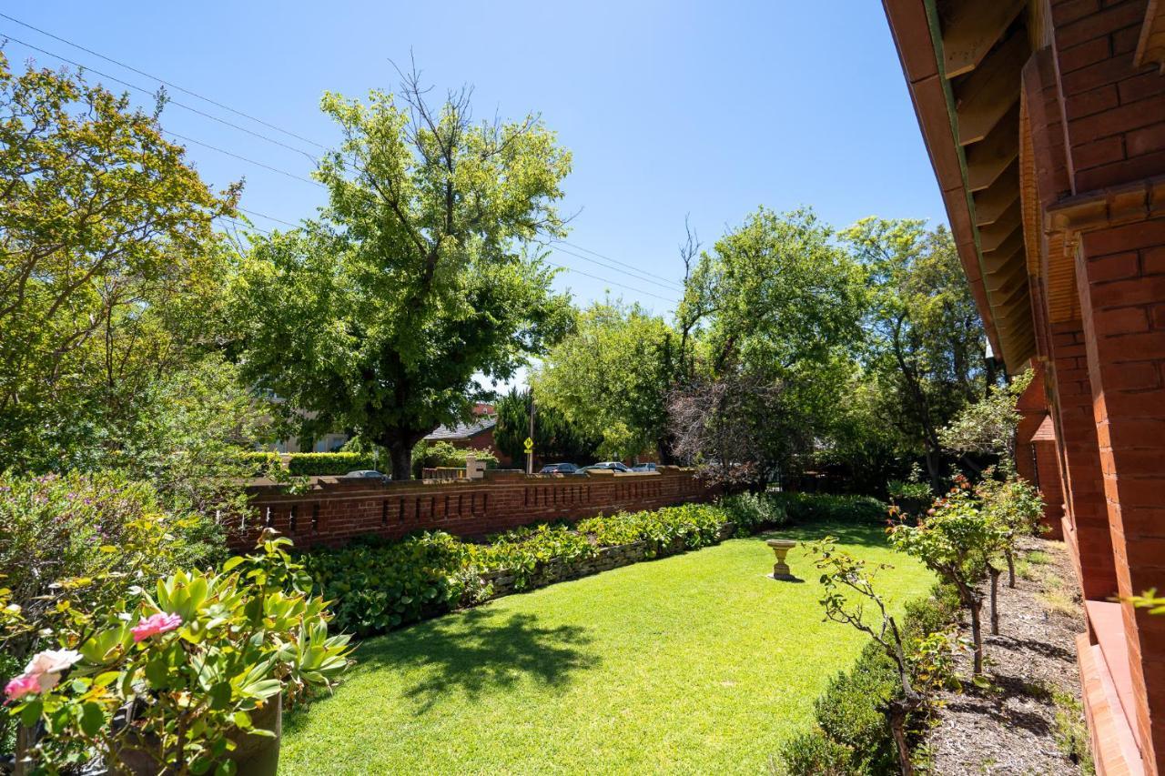 לינה וארוחת בוקר אדלייד Buxton Manor מראה חיצוני תמונה